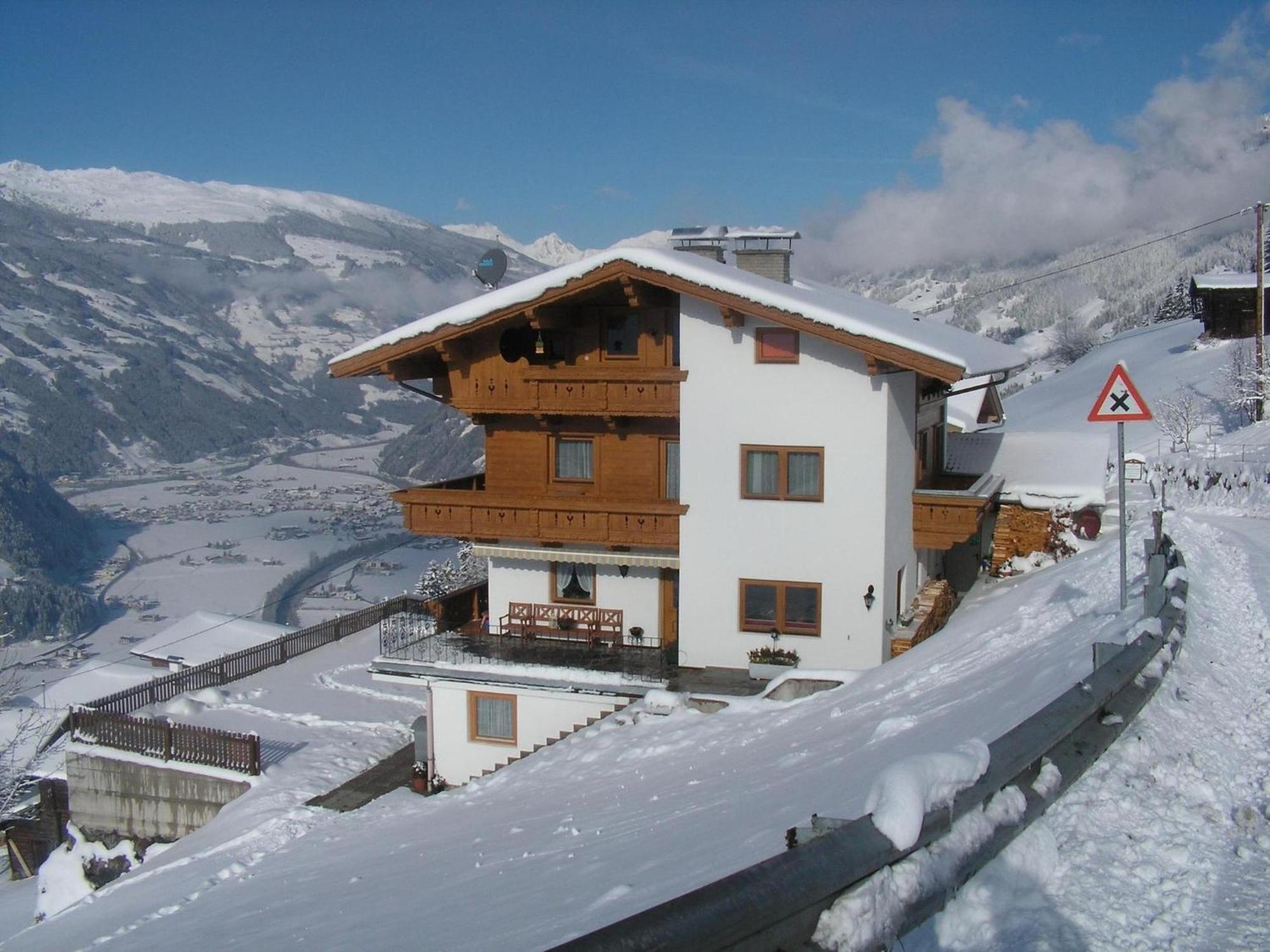 Apartment In Hippach Im Zillertal In The Mountains Muhlen  Exterior foto